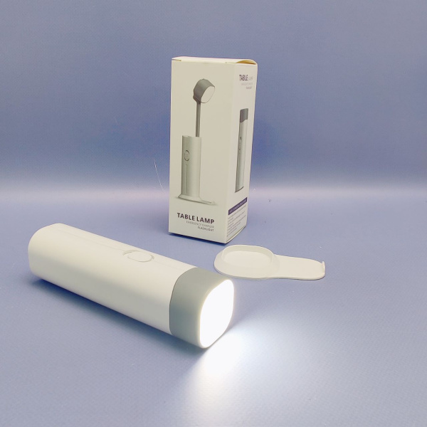 Универсальная портативная лампа Roссi  модель D16 (лампа, фонарик, powerbank 2600 mAh, 3 режима свечения) с подставкой для смартфона